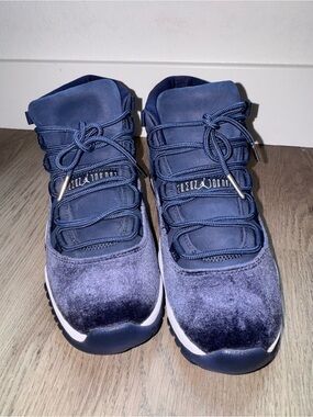 New Jordan 11 Retro Velvet Midnight Navy Blue High-Top Sneakers